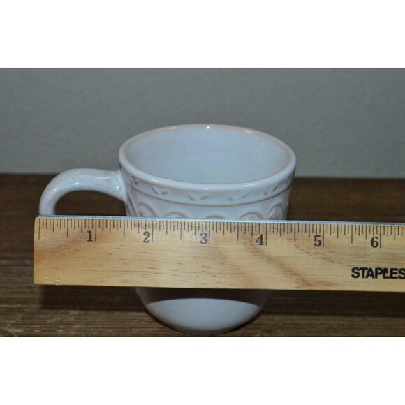 Gibson White Coffee Mugs Swirl Embossed Set of 4 Tea Cups Dinnerware Kitchen - Picture 10 of 10